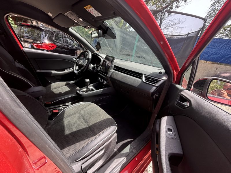 RENAULT CLIO V Blue dCi 115 Initiale Paris - Caméra 360 / Radar AV/AR / Garantie 12 Mois