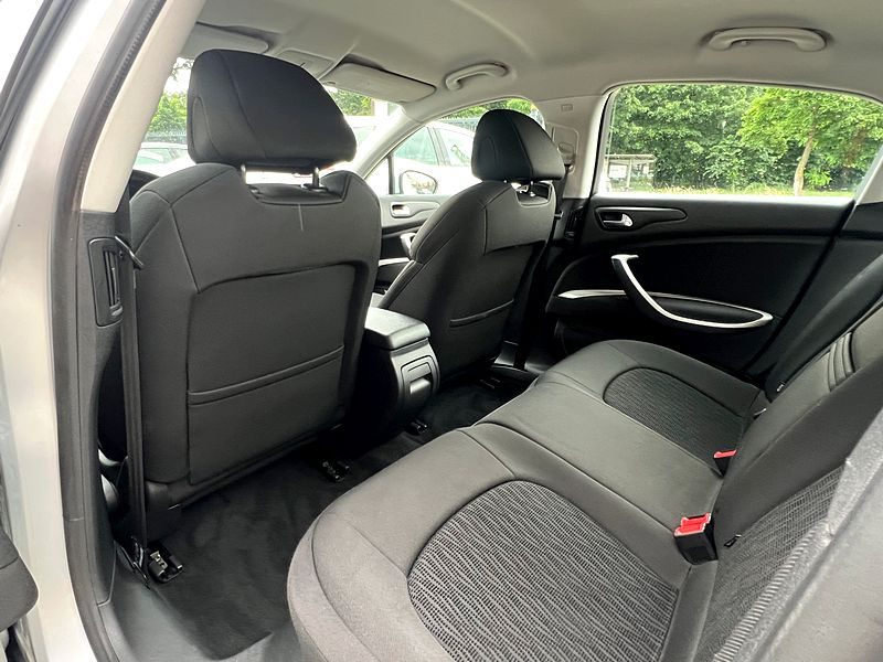 CITROEN C5 II PHASE 2 BERLINE 2.0 HDI 140 Cv 48 900 Kms / BLUETOOTH CRIT AIR 2 - GARANTIE 1 AN