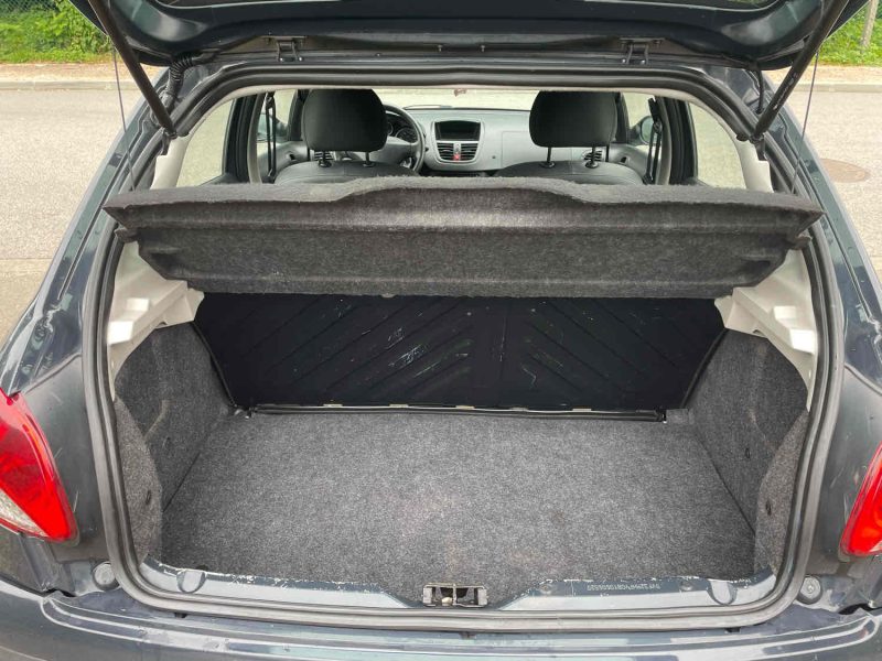 PEUGEOT 206+ 1.1i 60CV