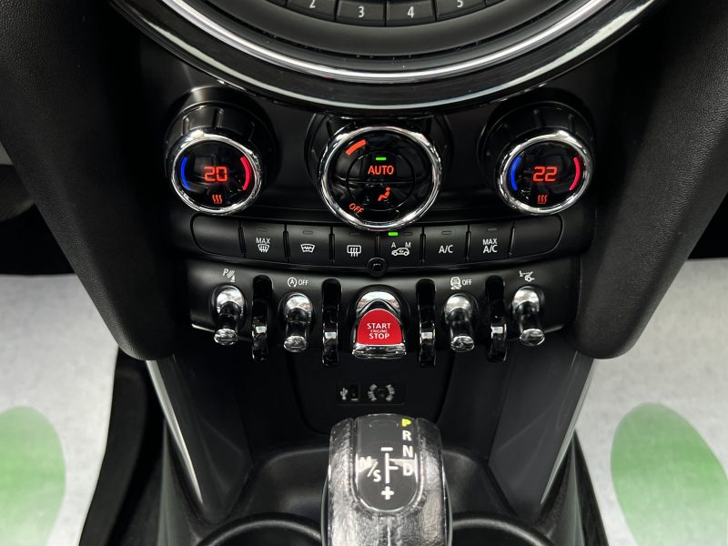 MINI MINI III F56 COOPER 1.5 136 Cv BOITE AUTOMATIQUE TOIT OUVRANT GRAND GPS CUIR - GARANTIE 1 AN
