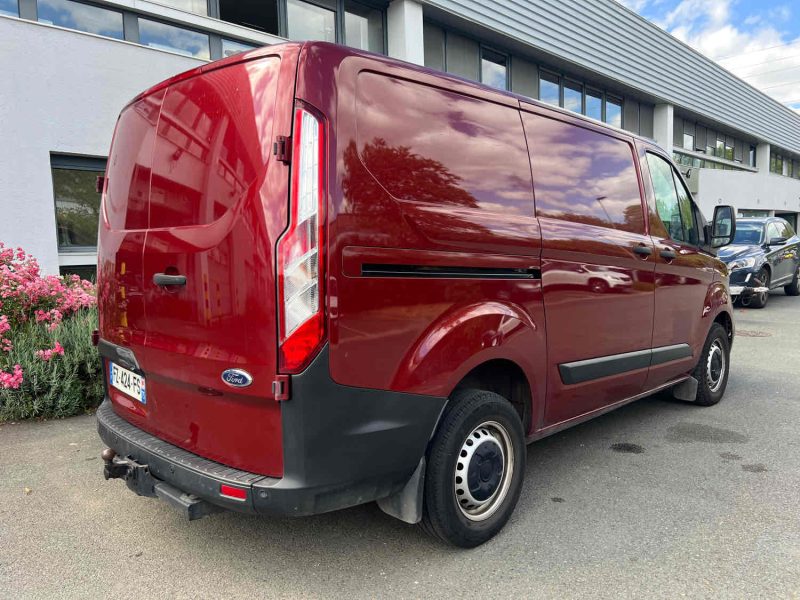 FORD TRANSIT CUSTOM TRES EQUIPE Fourgon L1H1 BVM