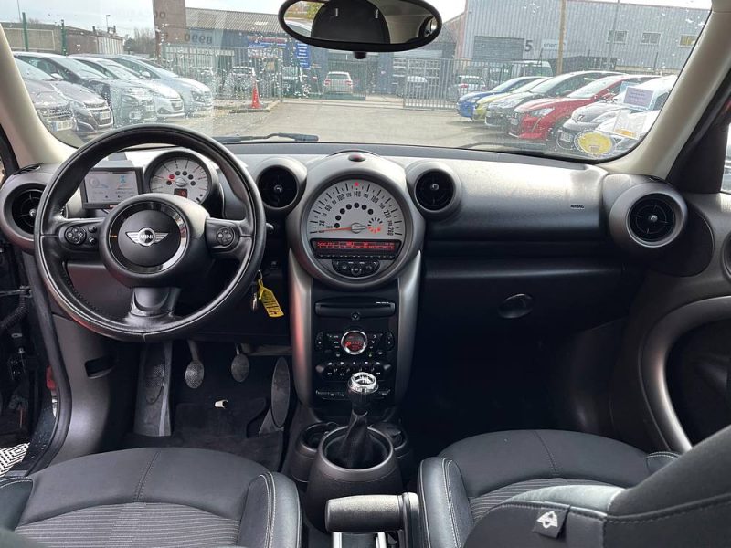 MINI MINI COUNTRYMAN 2011