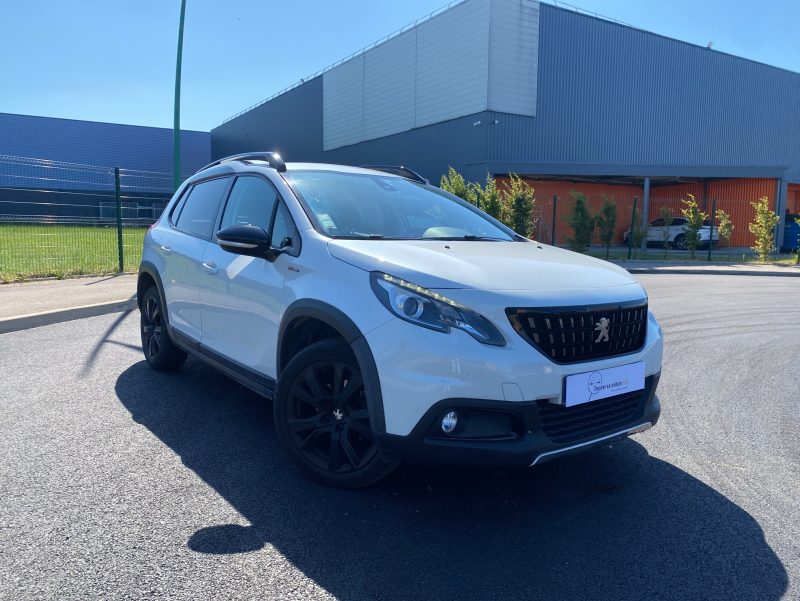 PEUGEOT 2008 GT Line 1.2 PureTech 110 ch, distribution neuve