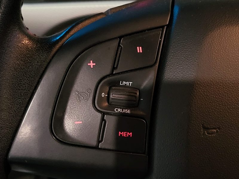 CITROEN C4 CACTUS 1.5 BlueHDi 100cv Shine Business BVM6