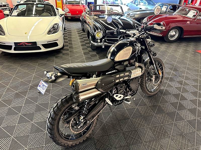 Triumph Scrambler 1200 BOND EDITION