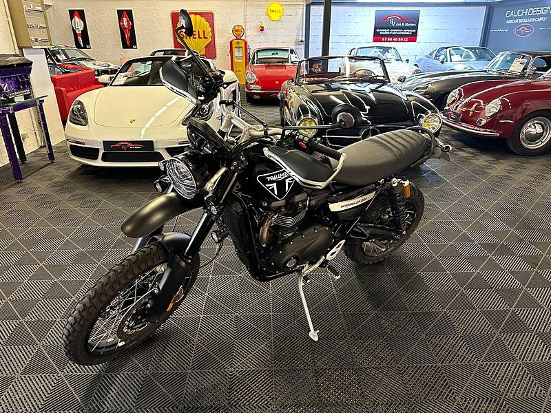 Triumph Scrambler 1200 BOND EDITION