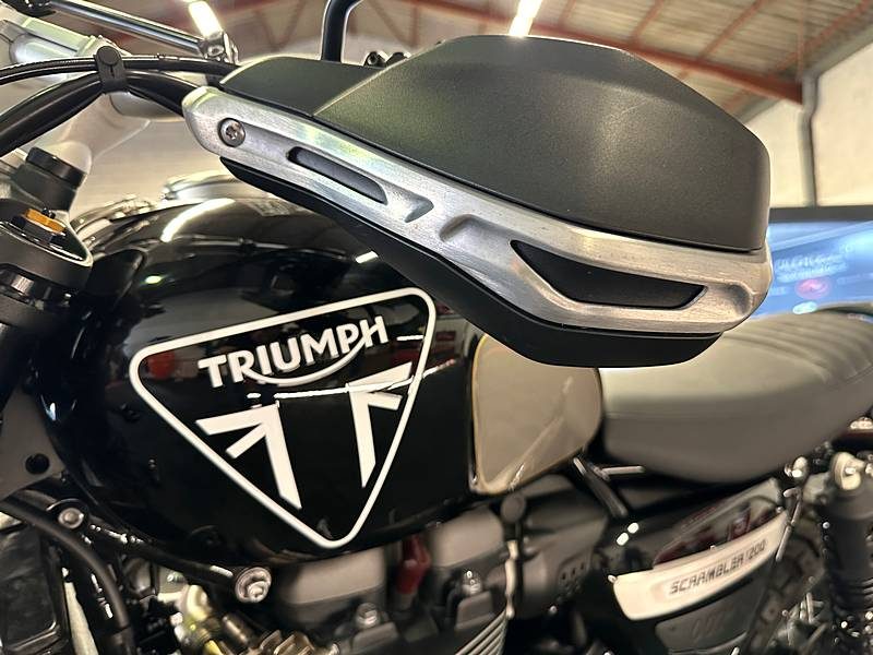 Triumph Scrambler 1200 BOND EDITION
