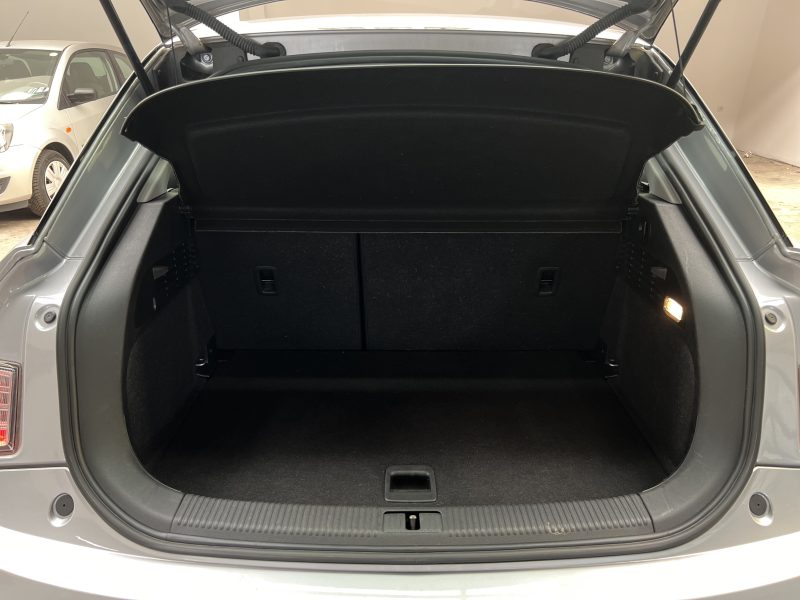 AUDI A1 1.6 TDI 90CH S-LINE