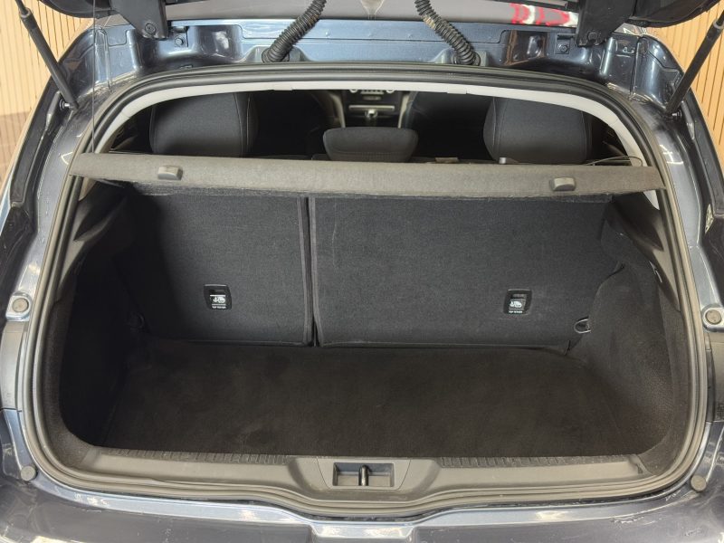 RENAULT MEGANE IV Berline cinq portes 2018