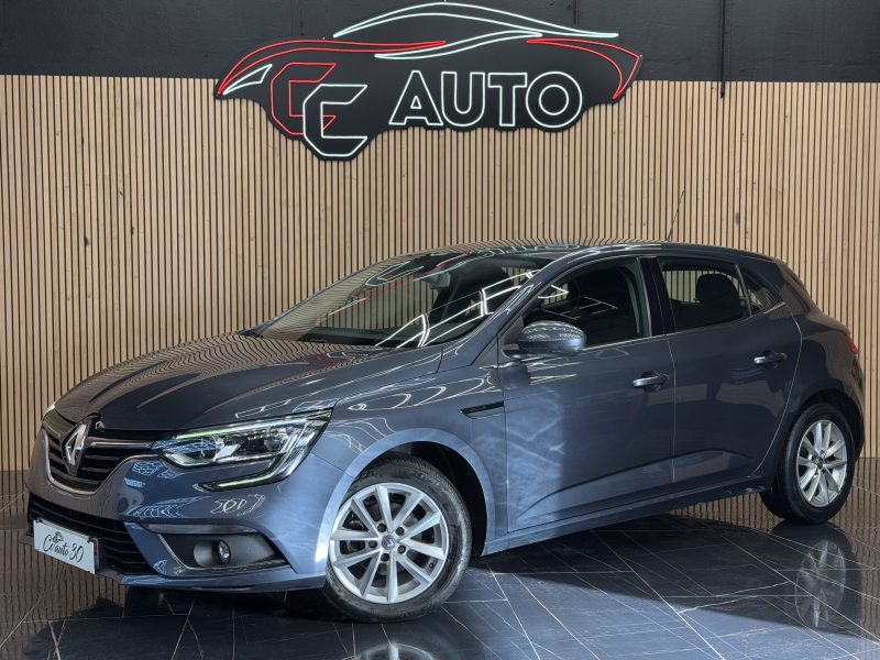 RENAULT MEGANE IV Berline cinq portes 2018
