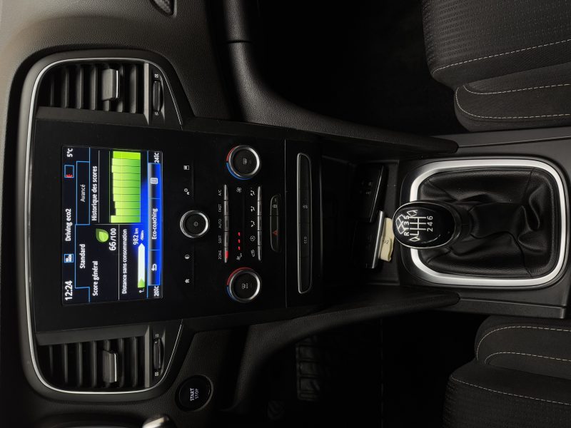 RENAULT MEGANE IV Berline cinq portes 2018