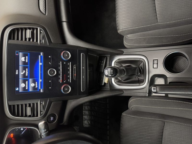 RENAULT MEGANE IV Berline cinq portes 2018