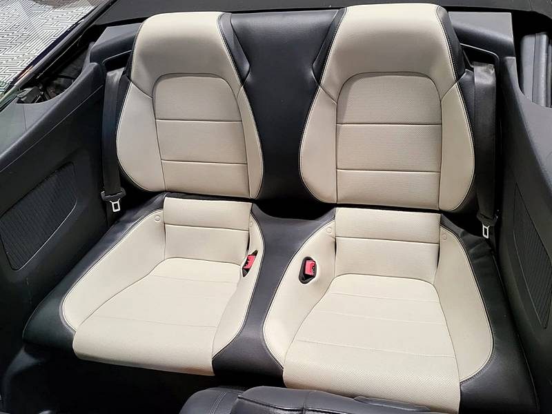 FORD MUSTANG GT Convertible 5.0 V8 418cv Boîte Auto