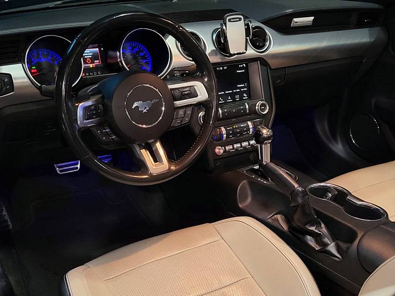 FORD MUSTANG GT Convertible 5.0 V8 418cv Boîte Auto