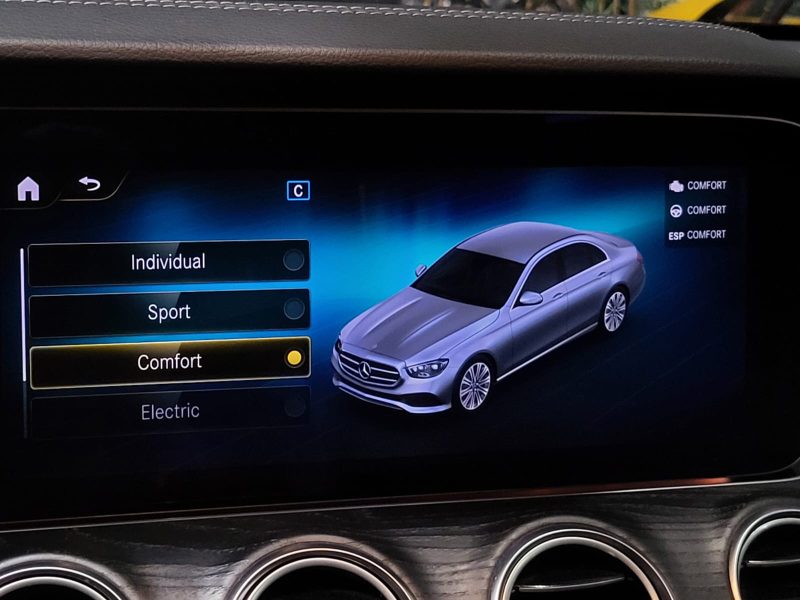 MERCEDES-BENZ CLASSE E 300de EQ Power 306cv AMG Line BVA 9G-Tronic