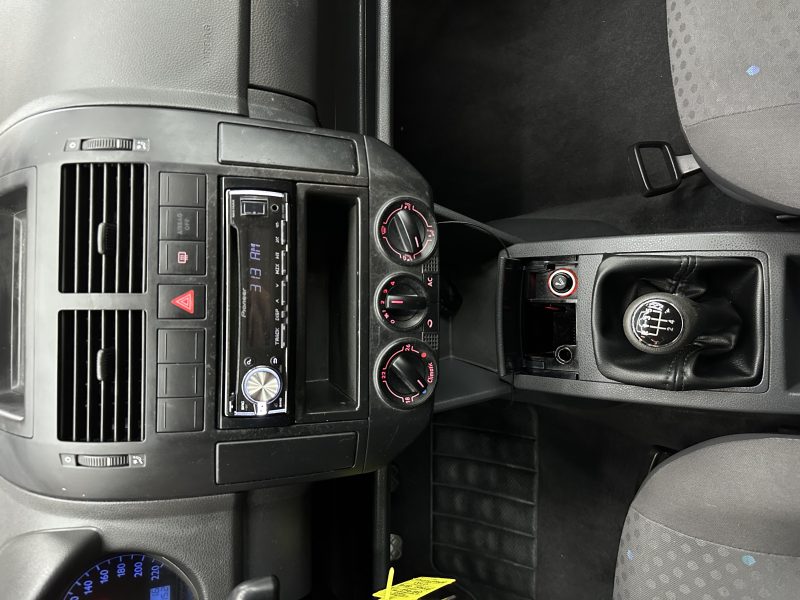 VOLKSWAGEN POLO 2002