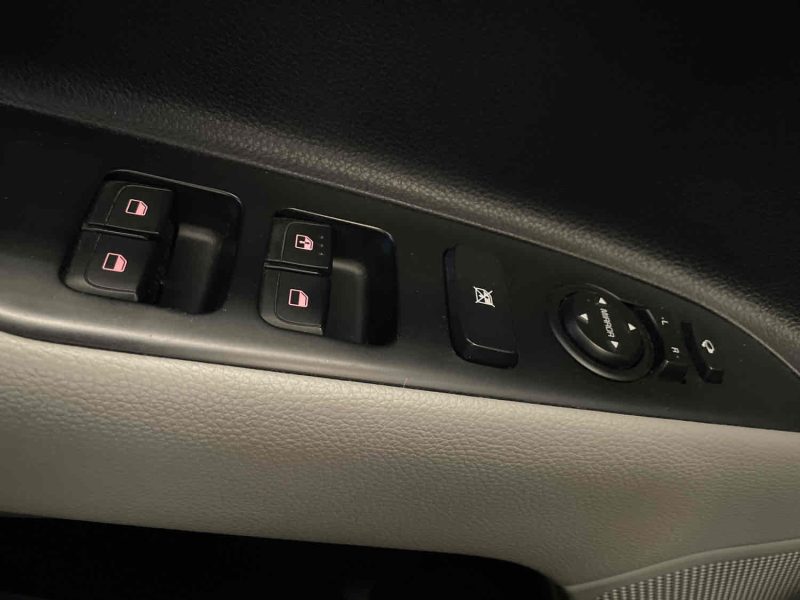 KIA STONIC 2018 1.0 T-GDi 998cm3 120cv