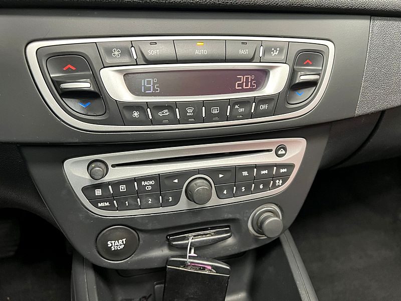 RENAULT MEGANE CC 1.5 dCi 110CH ECO2 FAP DYNAMIQUE