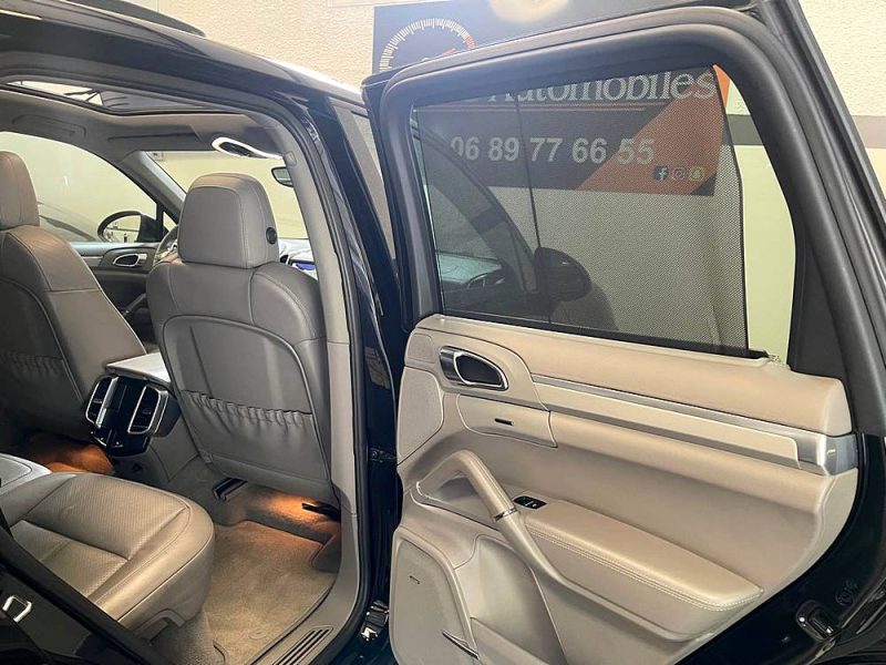 PORSCHE CAYENNE 2011