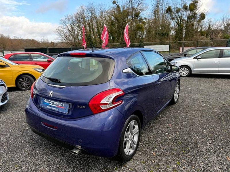 PEUGEOT 208 1.2 VTi Allure 2012 - 43287 KM