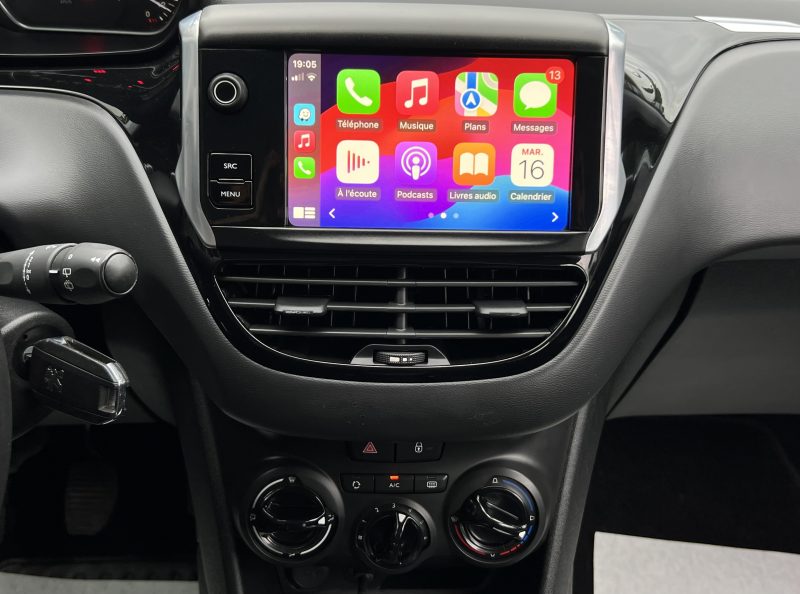 PEUGEOT 208 PHASE 2 1.5 BLUE HDI 100 Cv ECRAN GPS APPLE CARPLAY & ANDROID BVM6 - GARANTIE 1 AN
