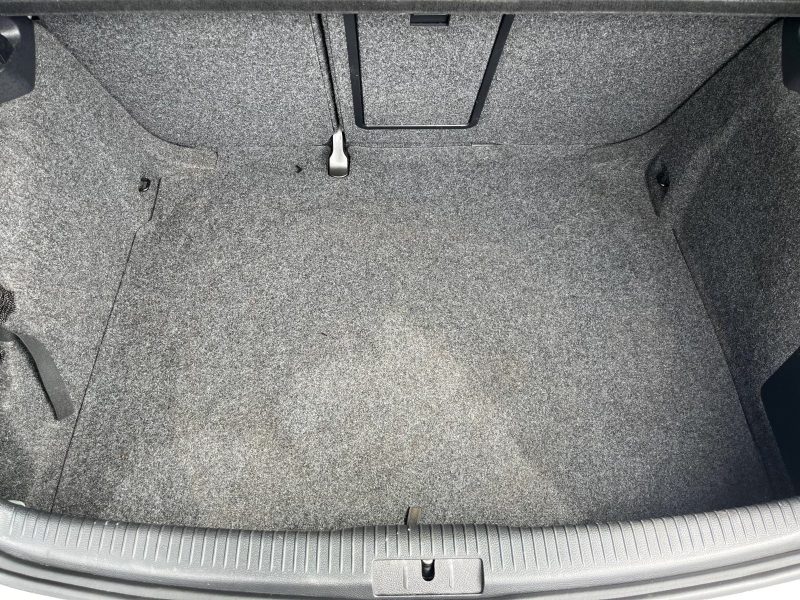 VOLKSWAGEN GOLF VI 2010