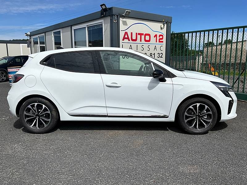 RENAULT  CLIO V 2024