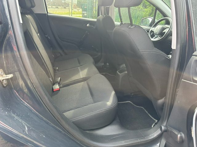 PEUGEOT 208 1.2 VTi Style 2017 - 57224 KM