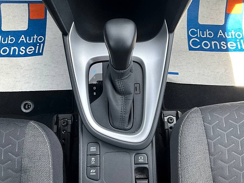 TOYOTA YARIS CROSS 2023