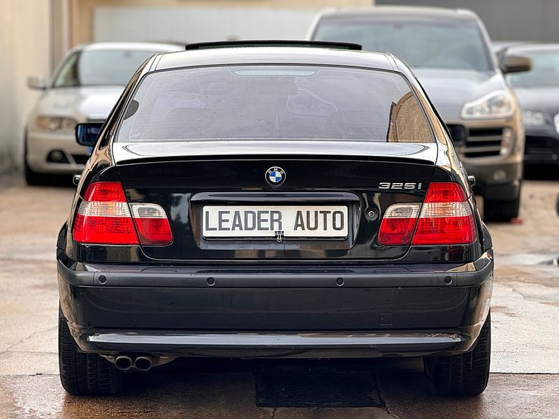 BMW 325I 2003