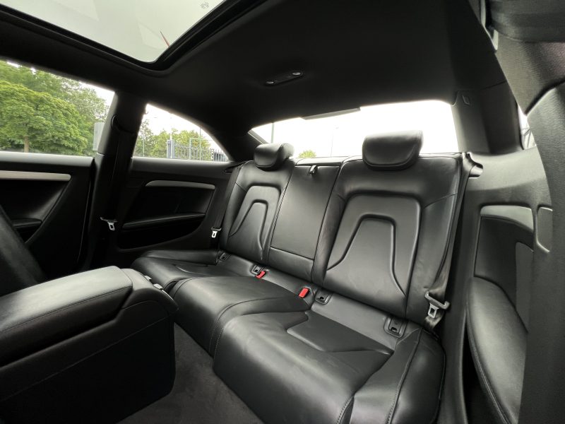 AUDI A5 COUPE PHASE 2 S-LINE 2.0 TDI 190 TOIT OUVRANT CUIR 51 200 Kms ORIGINE FRANCE - GARANTIE 1 AN
