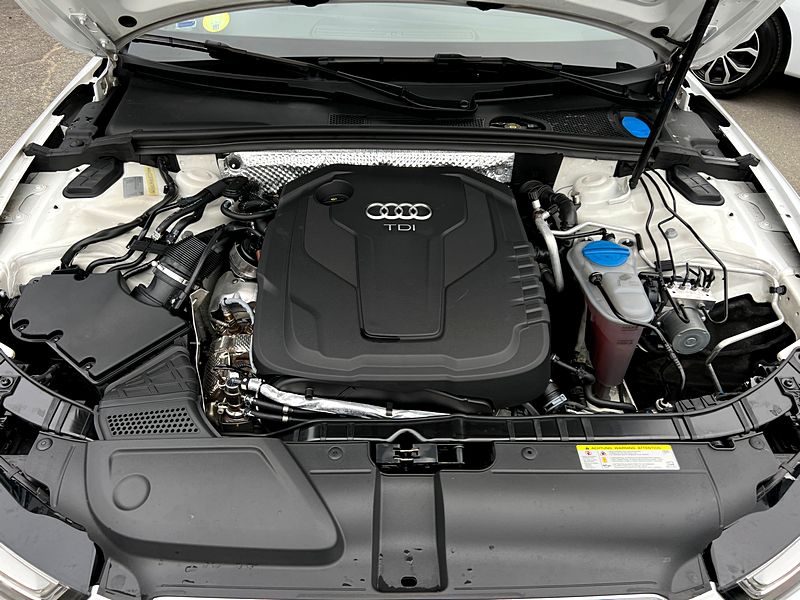 AUDI A5 COUPE PHASE 2 S-LINE 2.0 TDI 190 TOIT OUVRANT CUIR 51 200 Kms ORIGINE FRANCE - GARANTIE 1 AN