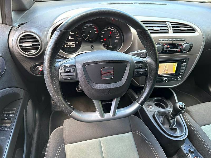 SEAT LEON 2012 II (2) 2.0 TSI 265 CUPRA R*GPS*XENON*