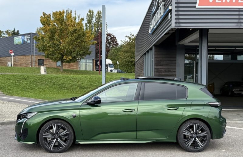 PEUGEOT 308 1.6 Hybride 225 GT PACK E-EAT8 Toit ouvrant / Carplay / Sièges chauffants