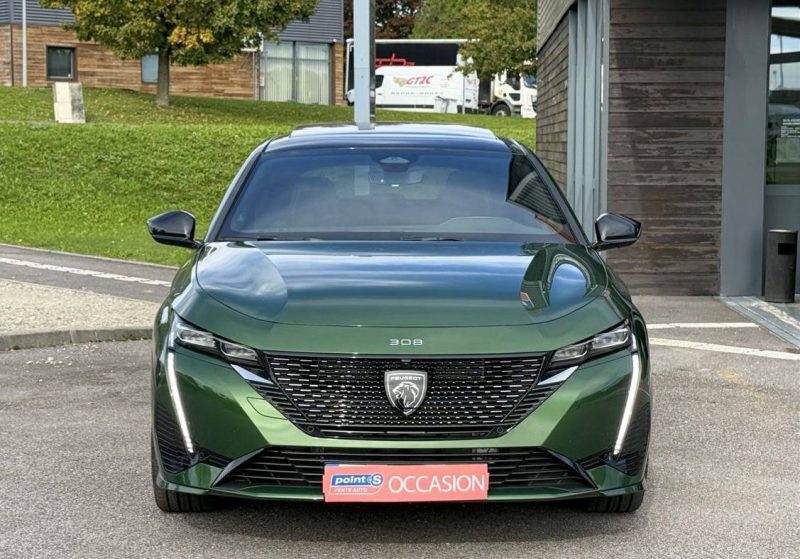 PEUGEOT 308 1.6 Hybride 225 GT PACK E-EAT8 Toit ouvrant / Carplay / Sièges chauffants