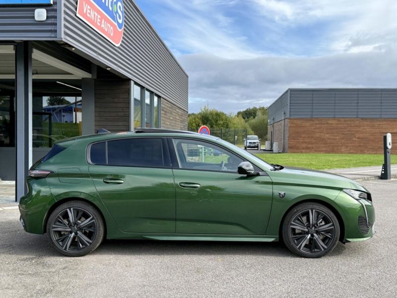 PEUGEOT 308 1.6 Hybride 225 GT PACK E-EAT8 Toit ouvrant / Carplay / Sièges chauffants