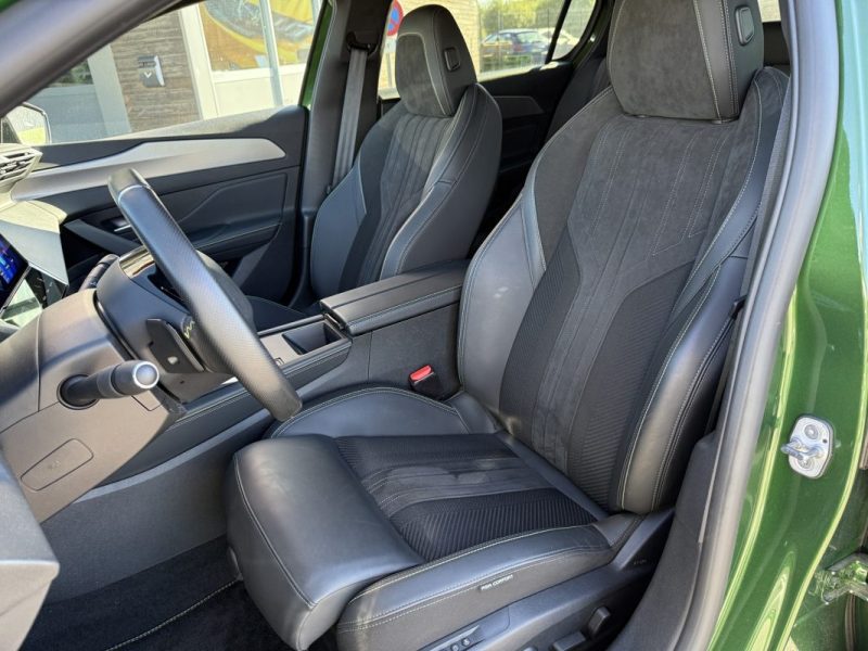 PEUGEOT 308 1.6 Hybride 225 GT PACK E-EAT8 Toit ouvrant / Carplay / Sièges chauffants