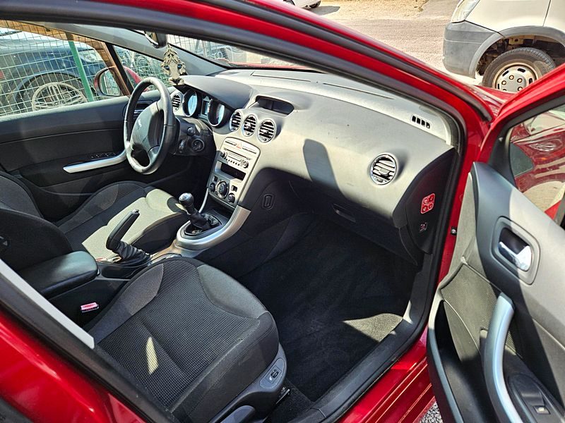 PEUGEOT 308 I 2009
