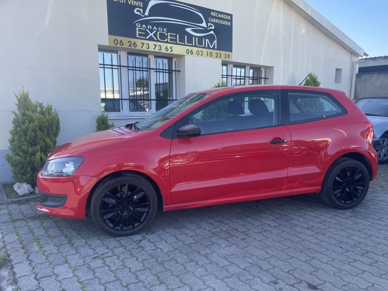 VOLKSWAGEN POLO 2013