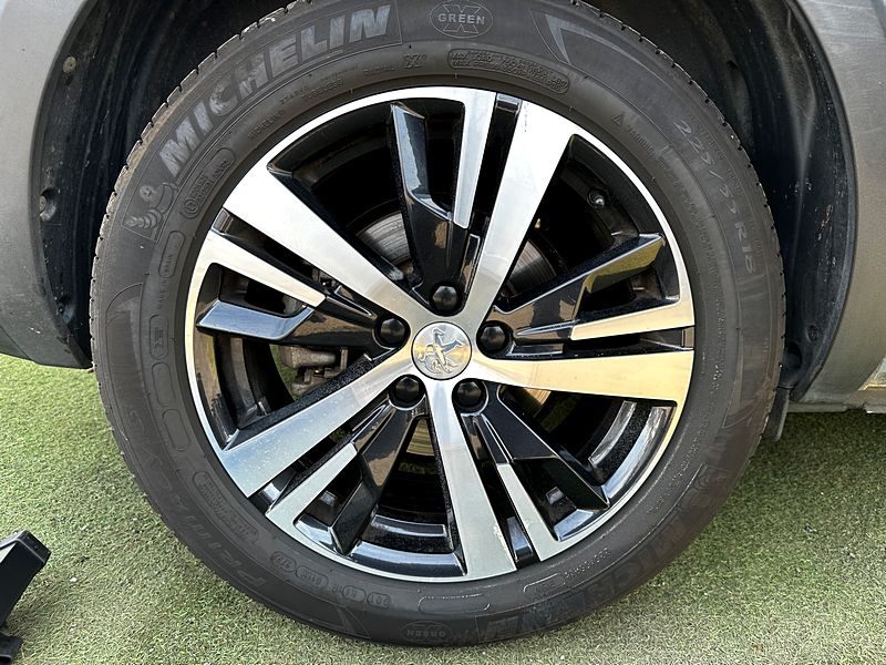 PEUGEOT 5008 II 2019