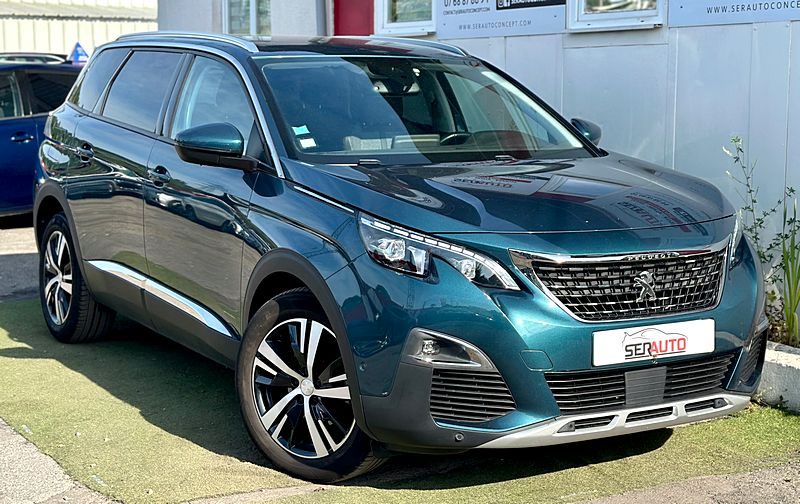 PEUGEOT 5008 II 2019