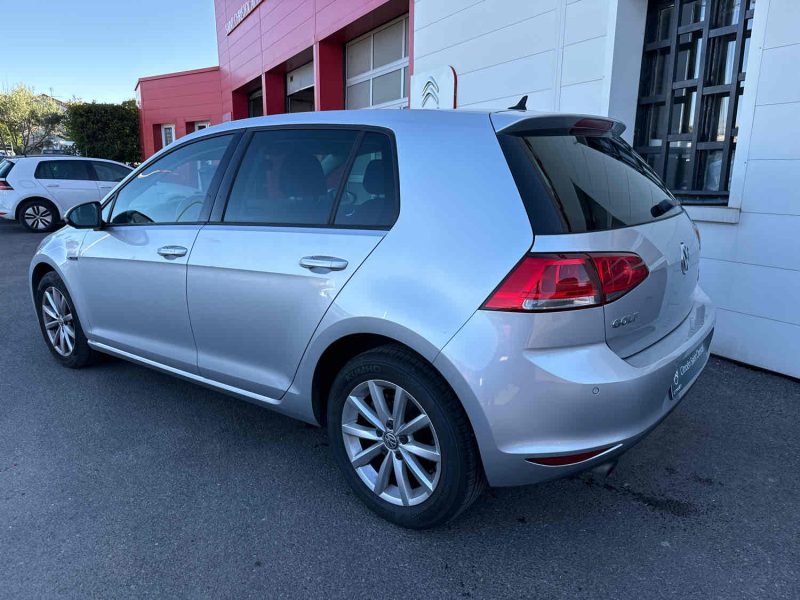 VOLKSWAGEN GOLF VII 2015