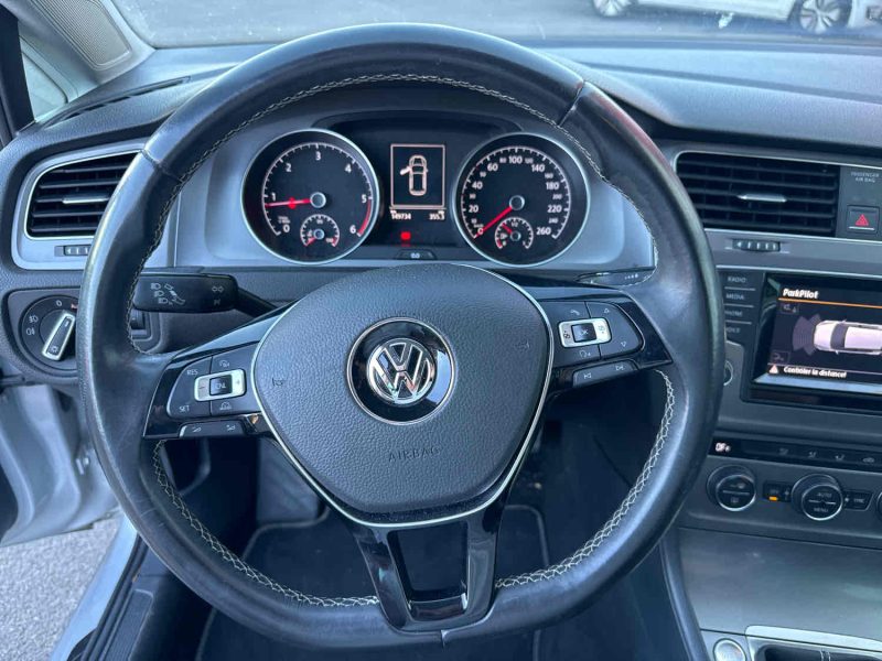 VOLKSWAGEN GOLF VII 2015