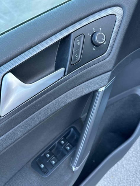 VOLKSWAGEN GOLF VII 2015