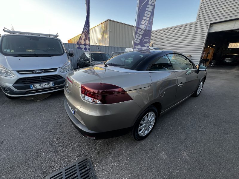 RENAULT MEGANE CC 2011