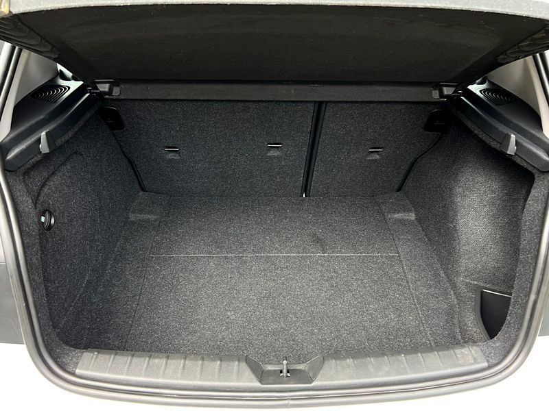 BMW SERIE 1 F21 SPORT 116D 2.0 116 Cv BOITE AUTOMATIQUE TOIT OUVRANT GPS BLUETOOTH - GARANTIE 1 AN