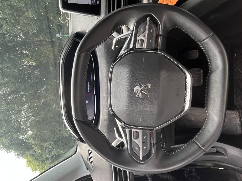 PEUGEOT 3008 SUV 2020