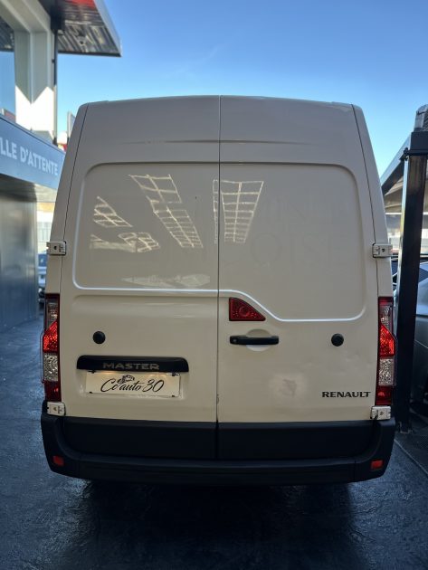 RENAULT MASTER III Camionnette 2015