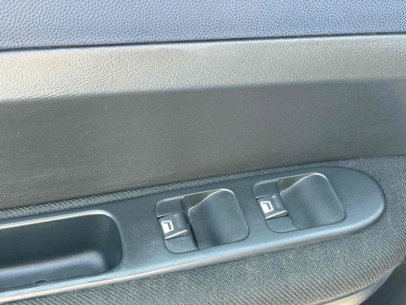 PEUGEOT 307 1.6 16V 109CH XR PRESENCE