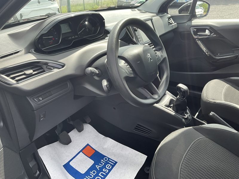PEUGEOT 208 I 2017